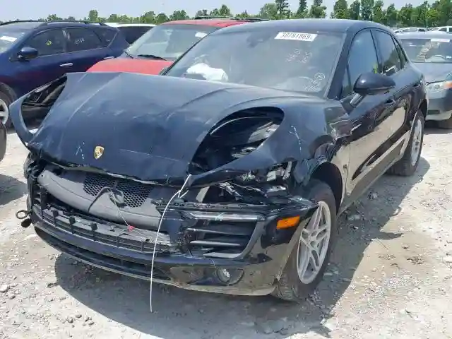 WP1AA2A50JLB11962 2018 PORSCHE MACAN-1