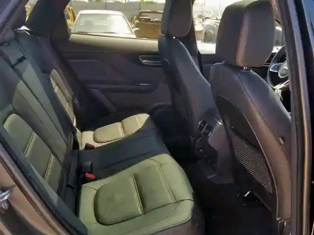 SADCK2GX0KA354611 2019 JAGUAR F-PACE PRESTIGE-5