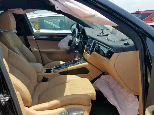 WP1AA2A50JLB11962 2018 PORSCHE MACAN-4