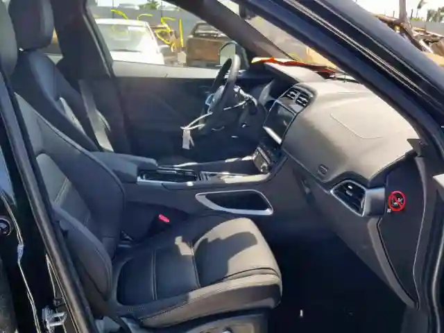SADCK2GX0KA354611 2019 JAGUAR F-PACE PRESTIGE-4