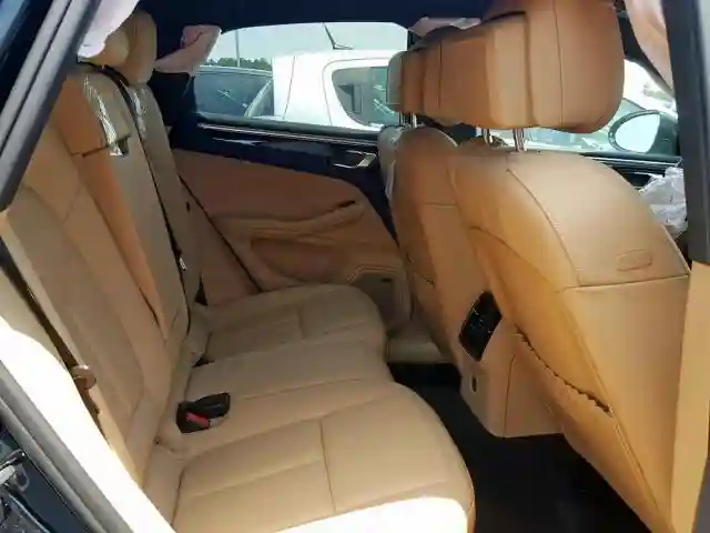 WP1AA2A50JLB11962 2018 PORSCHE MACAN-5