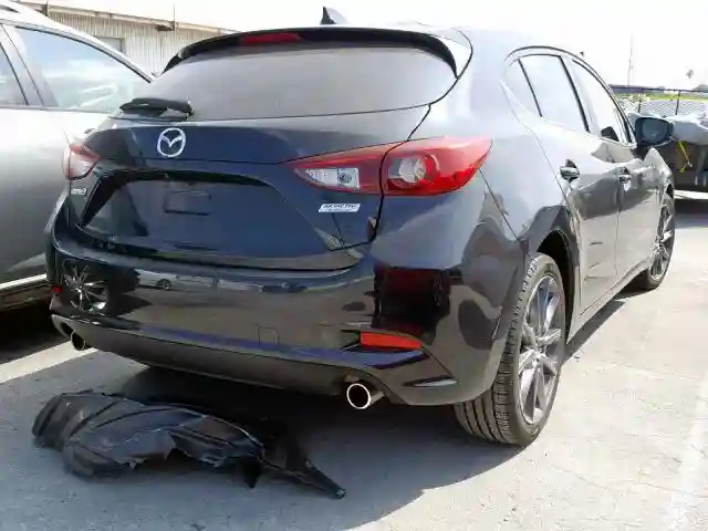3MZBN1L35JM259455 2018 MAZDA 3 TOURING-3
