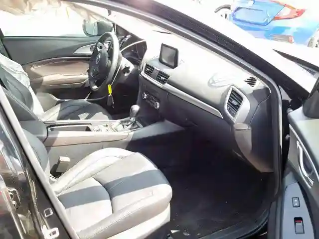 3MZBN1L35JM259455 2018 MAZDA 3 TOURING-4