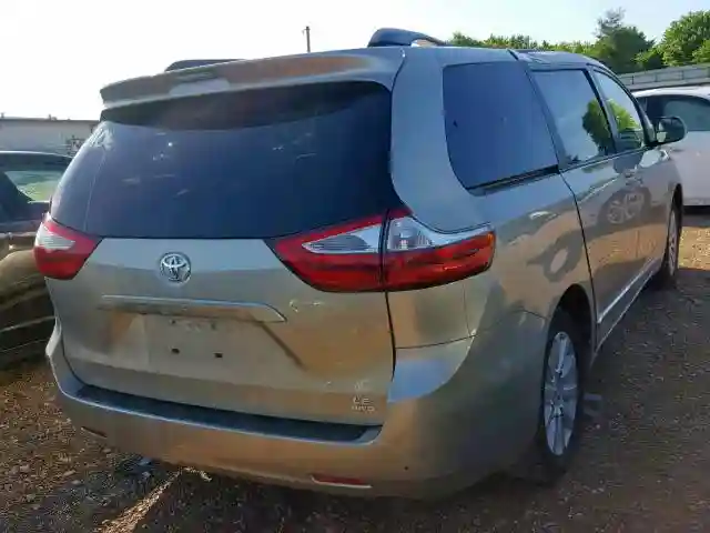 5TDJZ3DC7HS159199 2017 TOYOTA SIENNA LE-3