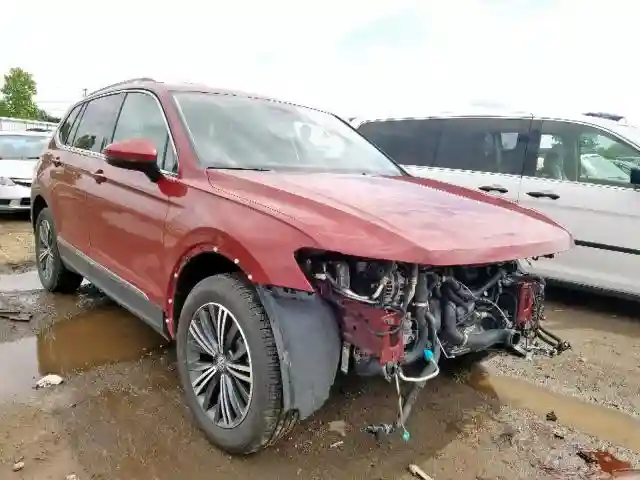 3VV2B7AX1JM038795 2018 VOLKSWAGEN TIGUAN SE-0
