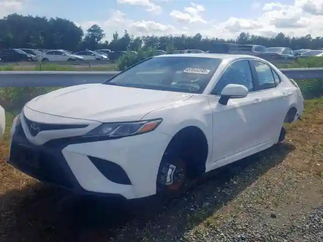 4T1B11HKXKU761062 2019 TOYOTA CAMRY L-1