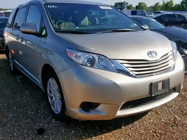 5TDJZ3DC7HS159199 2017 TOYOTA SIENNA LE-0