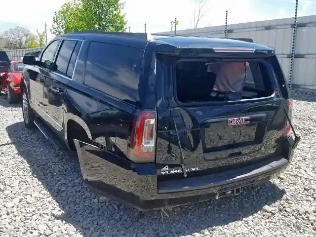 1GKS2GKC7JR404112 2018 GMC YUKON XL K1500 SLT-2