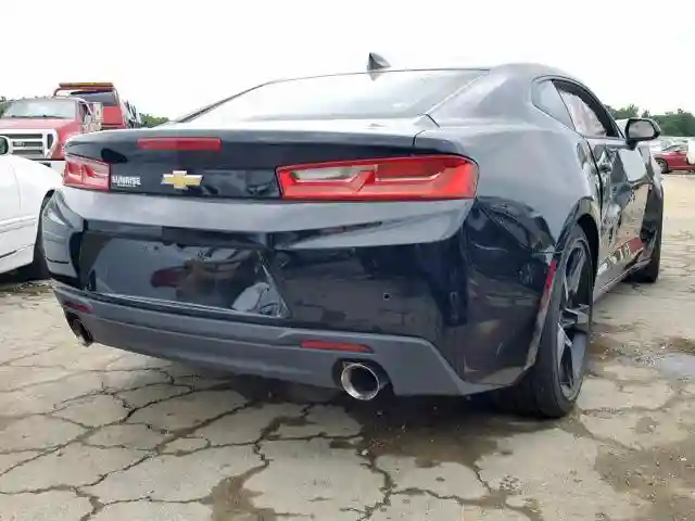 1G1FD1RSXJ0188920 2018 CHEVROLET CAMARO LT-3