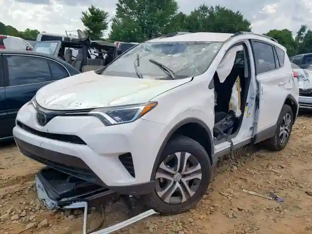 JTMZFREV9JJ748952 2018 TOYOTA RAV4 LE-1