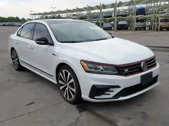 1VWJM7A30JC036391 2018 VOLKSWAGEN PASSAT GT-0