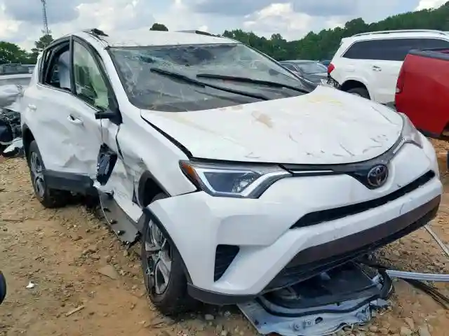 JTMZFREV9JJ748952 2018 TOYOTA RAV4 LE-0