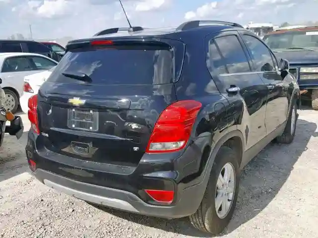 KL7CJLSB1KB743328 2019 CHEVROLET TRAX 1LT-3
