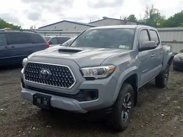 3TMCZ5AN1JM180484 2018 TOYOTA TACOMA DOUBLE CAB-1