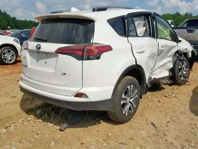 JTMZFREV9JJ748952 2018 TOYOTA RAV4 LE-3