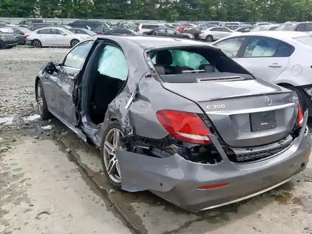 WDDZF4KB7JA309378 2018 MERCEDES-BENZ E 300 4MATIC-2