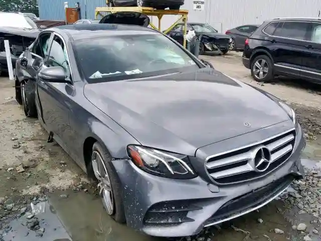 WDDZF4KB7JA309378 2018 MERCEDES-BENZ E 300 4MATIC-0