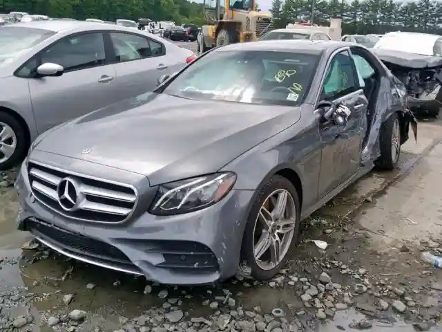 WDDZF4KB7JA309378 2018 MERCEDES-BENZ E 300 4MATIC-1
