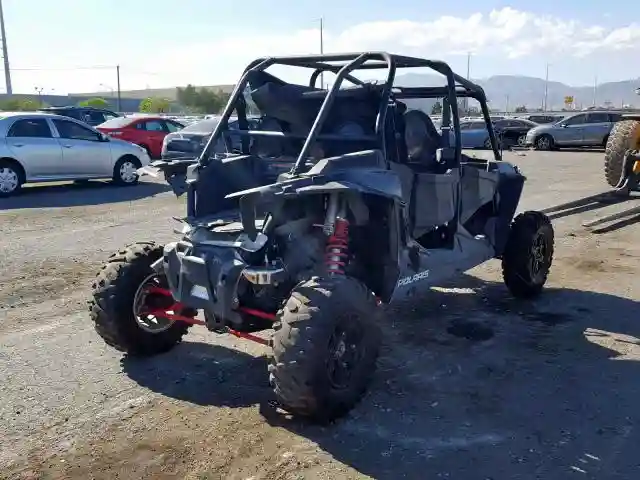 3NSVFK998JF936130 2018 POLARIS RZR XP 4 1000 EPS RIDE COMMAND EDITION-3