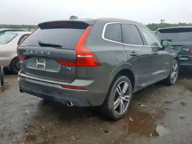 YV4A22RK2J1019544 2018 VOLVO XC60 T6-3