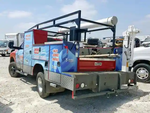 3C7WRSAJ6HG623653 2017 RAM 3500-2