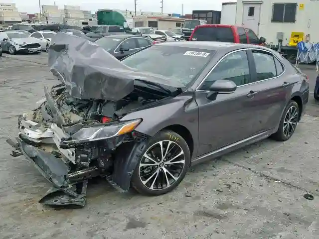 4T1B11HK4JU146926 2018 TOYOTA CAMRY L-1