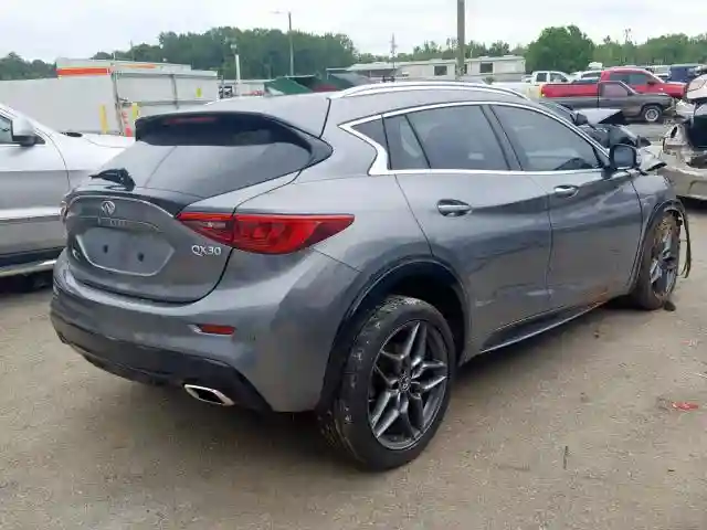 SJKCH5CP4HA028527 2017 INFINITI QX30 BASE-3