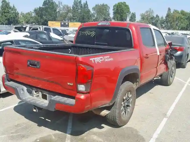 3TMAZ5CN8JM056121 2018 TOYOTA TACOMA DOUBLE CAB-3