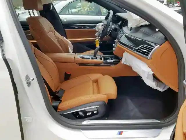 WBA7E2C34HG740605 2017 BMW 740 I-4