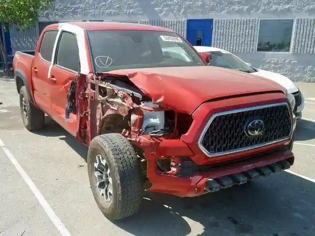3TMAZ5CN8JM056121 2018 TOYOTA TACOMA DOUBLE CAB-0