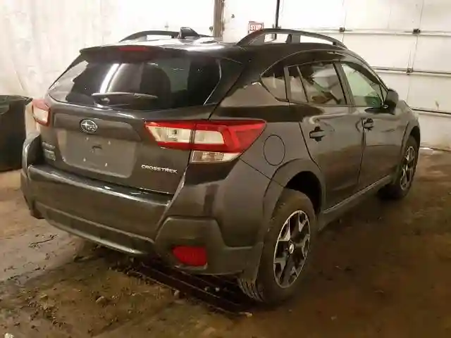 JF2GTADC3J8345544 2018 SUBARU CROSSTREK PREMIUM-3