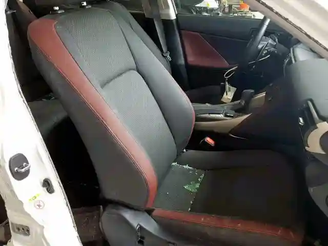 JTHBA1D29J5073880 2018 LEXUS IS 300-4