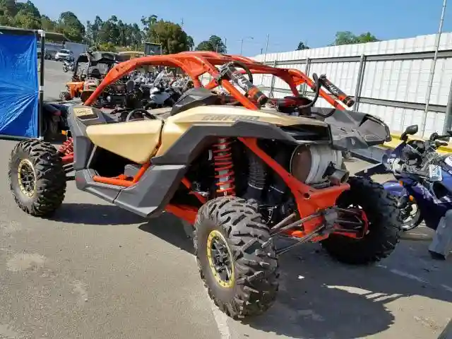 3JBVXAW20JK001498 2018 CAN-AM MAVERICK X3 X RS TURBO R-2