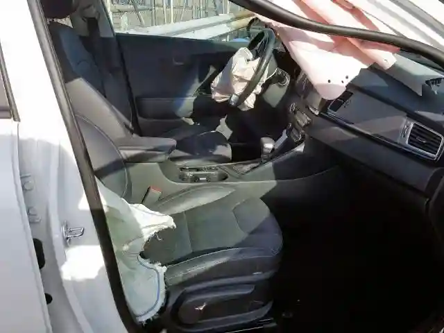 KNDCE3LC1J5125292 2018 KIA NIRO TOURING-4