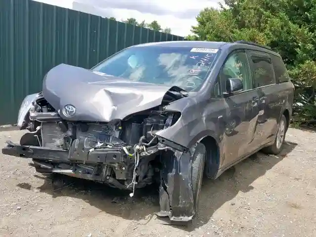 5TDJZ3DC1HS183174 2017 TOYOTA SIENNA LE-1