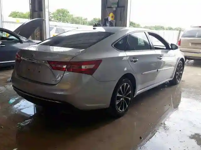 4T1BK1EB9JU285452 2018 TOYOTA AVALON XLE-3