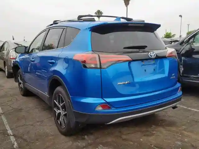 JTMJJREV3HD144172 2017 TOYOTA RAV4 HV SE-2