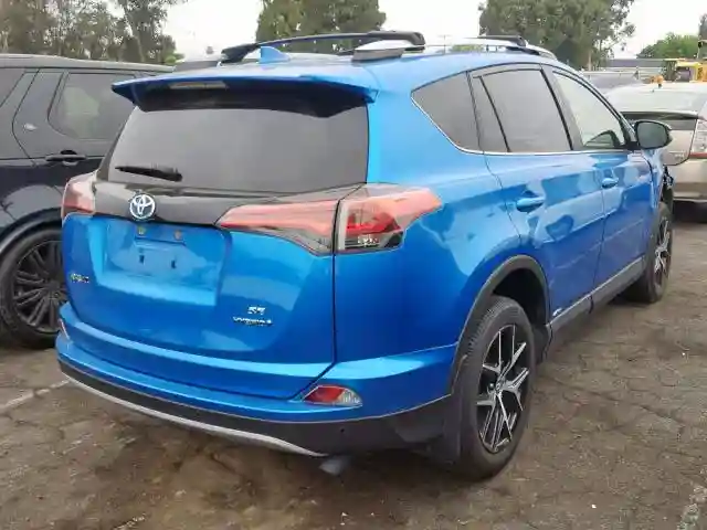 JTMJJREV3HD144172 2017 TOYOTA RAV4 HV SE-3