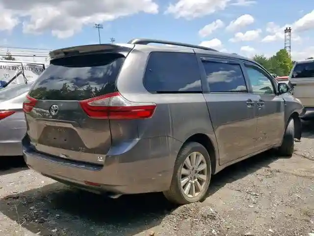 5TDJZ3DC1HS183174 2017 TOYOTA SIENNA LE-3