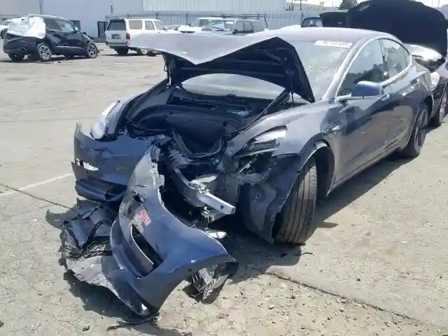 5YJ3E1EA2JF012692 2018 TESLA MODEL 3-1