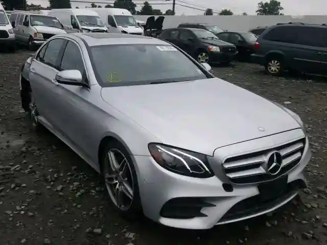WDDZF4KB8HA105974 2017 MERCEDES-BENZ E 300 4MATIC-0