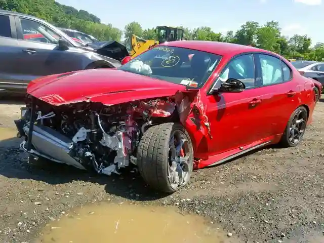 ZARFAEAV6H7551038 2017 ALFA ROMEO GIULIA QUADRIFOGLIO-1