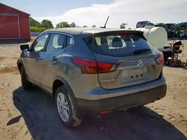 JN1BJ1CP3JW188003 2018 NISSAN ROGUE SPORT S-2