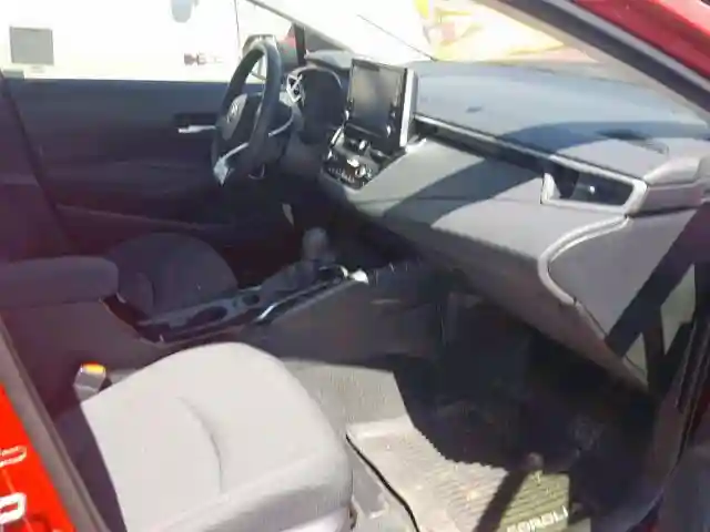 JTDEBRBE6LJ001357 2020 TOYOTA COROLLA LE-4