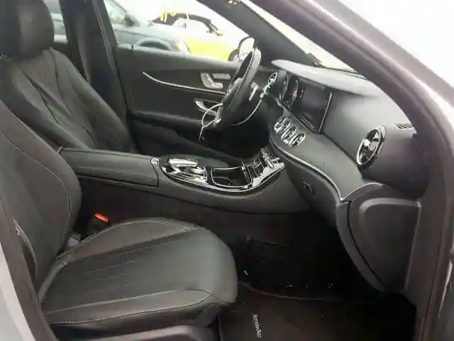 WDDZF4KB8HA105974 2017 MERCEDES-BENZ E 300 4MATIC-4