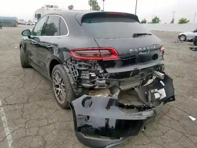 WP1AB2A57JLB32188 2018 PORSCHE MACAN S-2