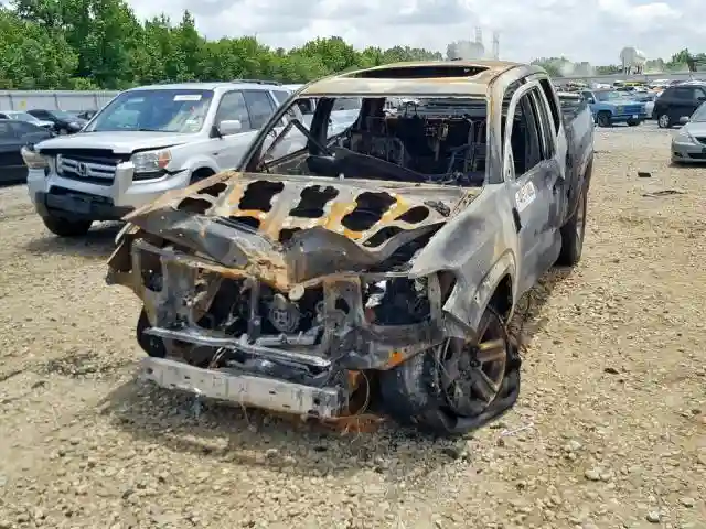 3TMGZ5AN6KM235823 2019 TOYOTA TACOMA DOUBLE CAB-1