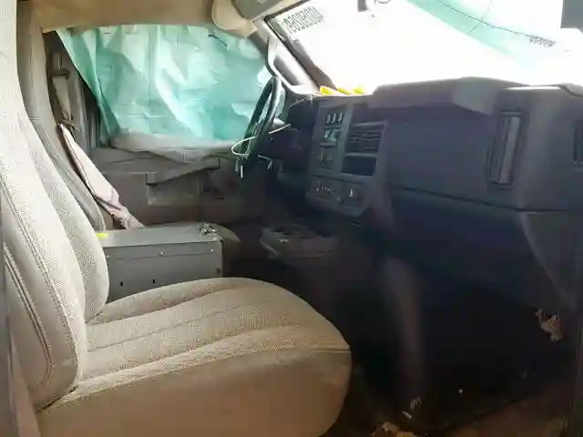 1GCWGAFF9G1310563 2016 CHEVROLET EXPRESS G2500-4