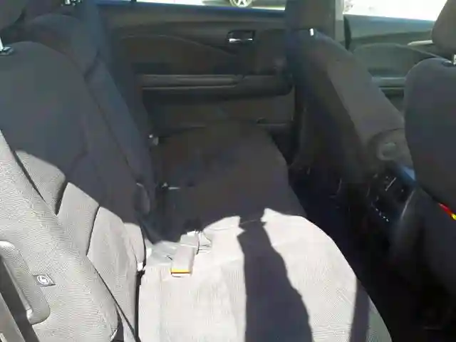 5FNYF5H32JB028771 2018 HONDA PILOT EX-5