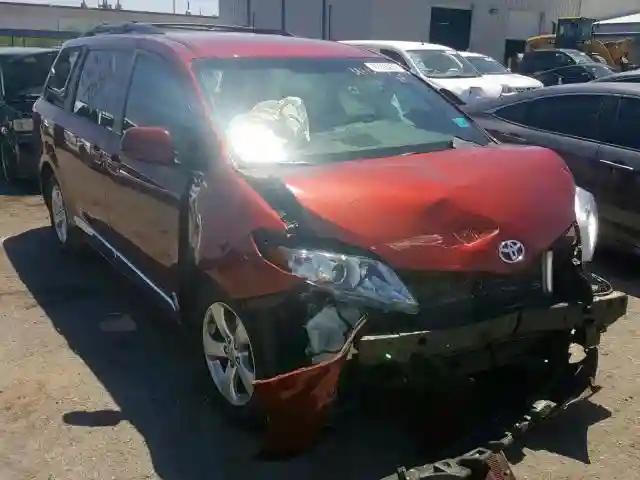 5TDKZ3DCXHS771319 2017 TOYOTA SIENNA LE-0